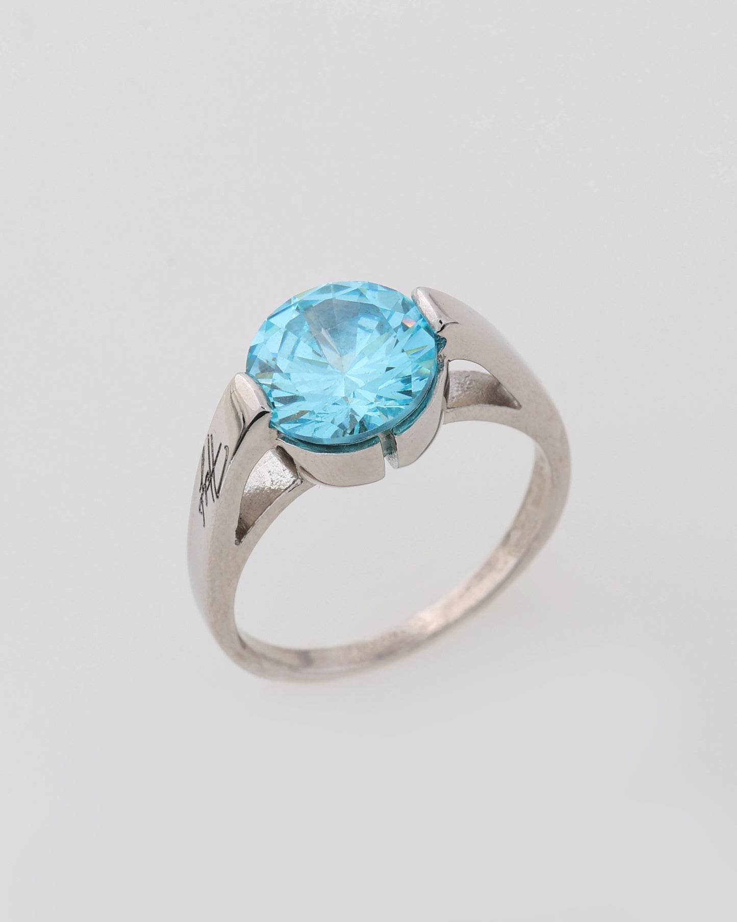 Becoming Stone 10mm - Blue