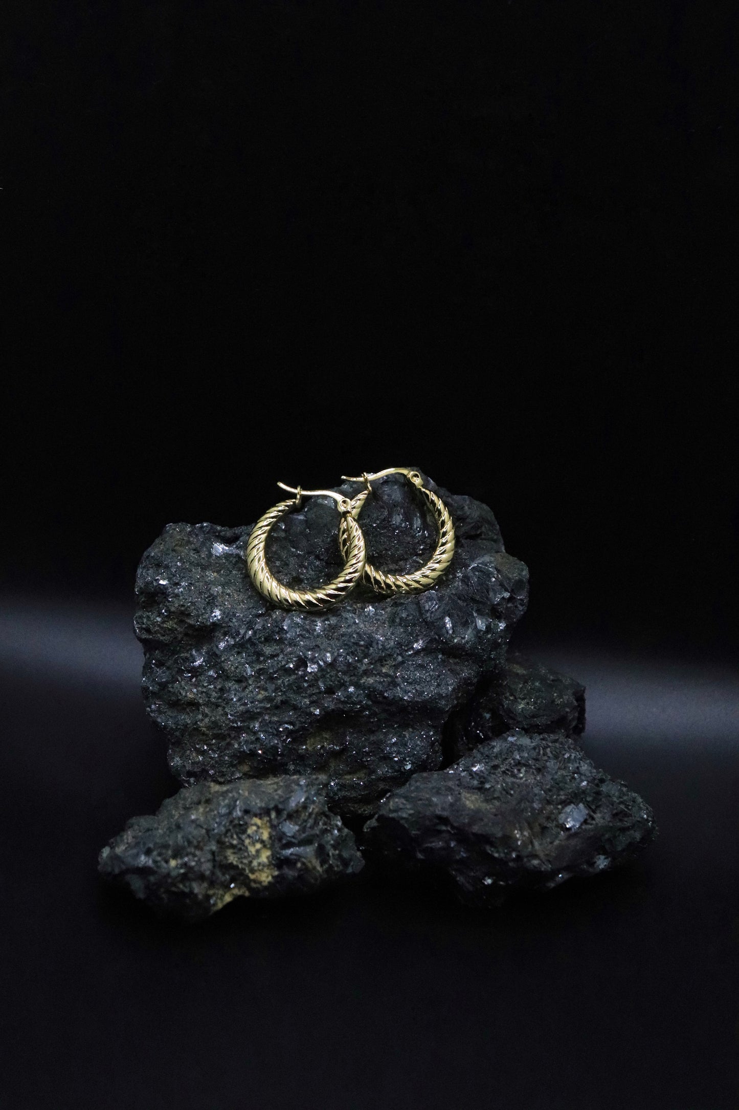 Lea Earrings - Gold